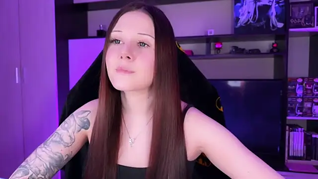 jasminevine online show from February 25, 2026, 1:15 am