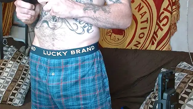 DADDY KANE8--- online show from February 15, 2025, 7:17 pm