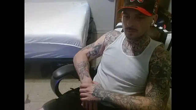 DADDY KANE8--- online show from May 27, 2026, 11:13 pm