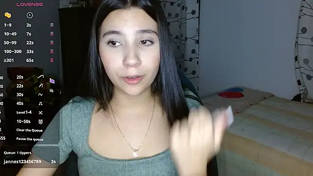 mia  lopez  online show from December 7, 2024, 3:47 am