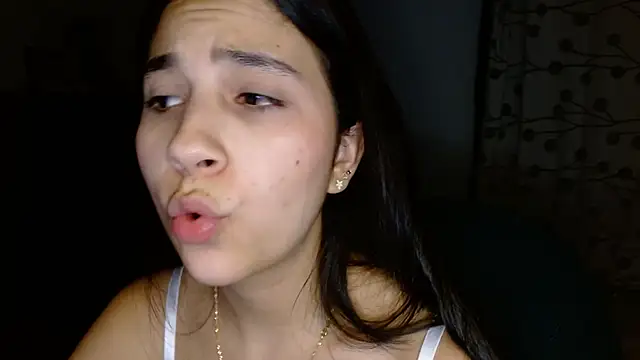 mia  lopez  online show from January 3, 2025, 5:06 am