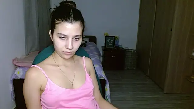 mia  lopez  online show from September 12, 2025, 1:17 am