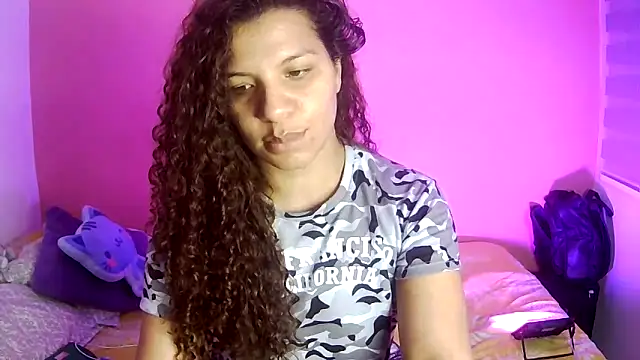 Snapshot of gatubelahot chatting on February 9, 2026, 12:03 am gatubelahot online show from February 9, 2026, 12:03 am