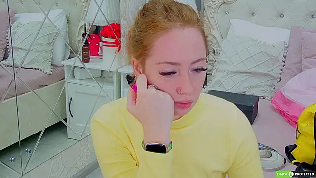 TinaBrook online show from October 3, 2025, 3:47 am