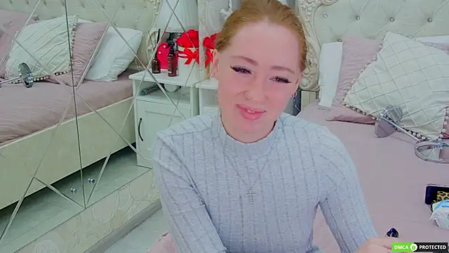 TinaBrook online show from October 10, 2025, 4:00 am