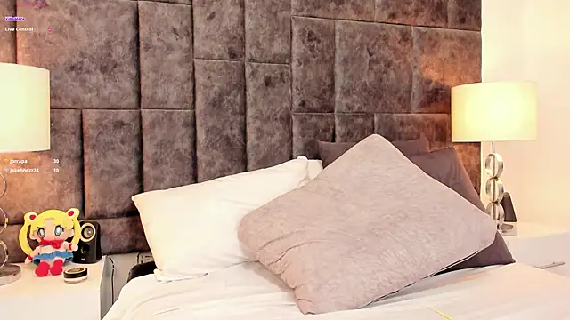 Petit-Rosse online show from December 17, 2024, 3:17 am