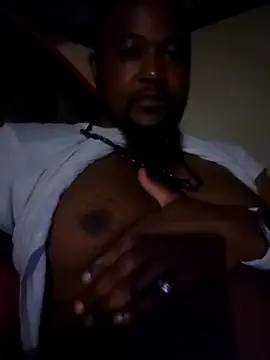 Snapshot of douksm chatting on February 18, 2025, 5:21 pm douksm online show from February 18, 2025, 5:21 pm