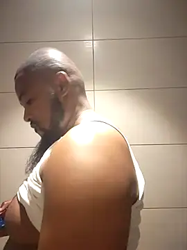 Snapshot of douksm chatting on February 25, 2025, 6:20 pm douksm online show from February 25, 2025, 6:20 pm