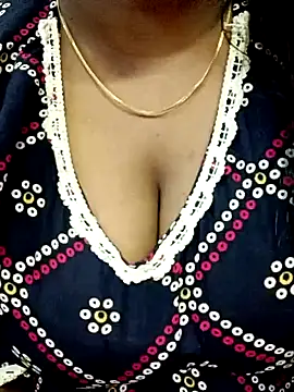 Snapshot of Lakhsmii chatting on December 4, 2024, 1:31 pm Lakhsmii online show from December 4, 2024, 1:31 pm