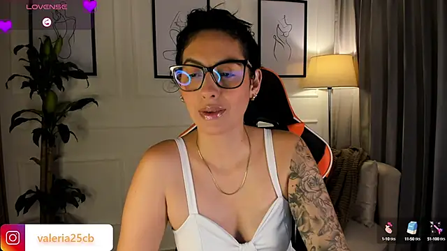 valeriia25  online show from February 7, 2025, 10:41 pm