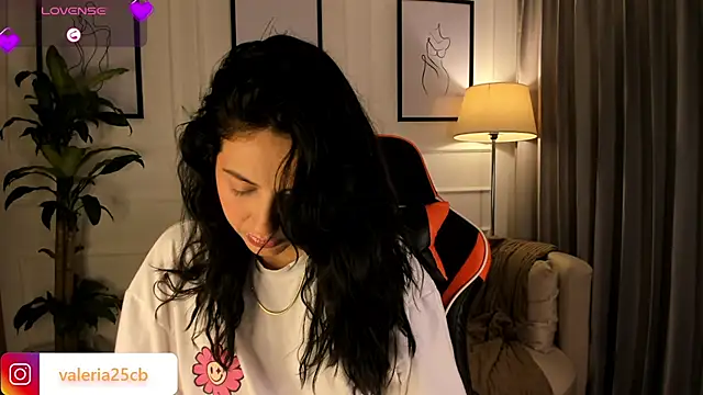 valeriia25  online show from February 19, 2025, 11:17 am