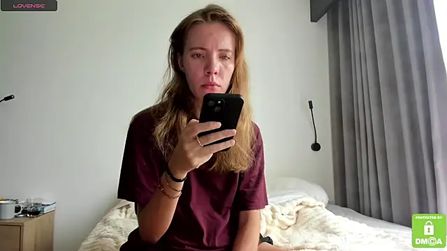 Kalisee  online show from April 15, 2026, 5:47 am