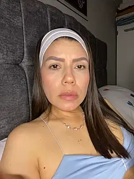 martina contreras online show from April 9, 2026, 4:01 am