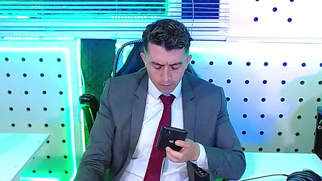 Darko0717 online show from November 6, 2025, 12:39 pm