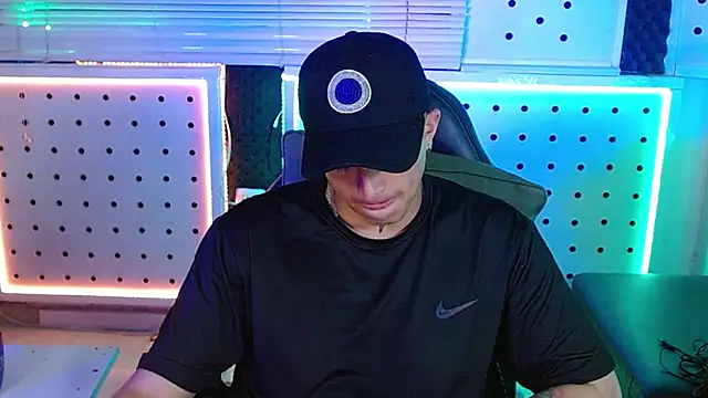 Darko0717 online show from February 10, 2026, 12:48 am