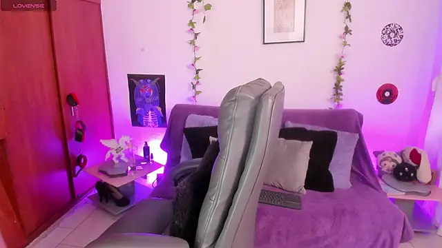 Snapshot of Cata_green chatting on November 10, 2025, 7:57 pm Cata green online show from November 10, 2025, 7:57 pm