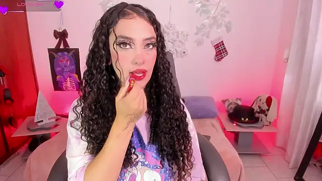 Snapshot of Cata_green chatting on December 5, 2025, 7:43 pm Cata green online show from December 5, 2025, 7:43 pm