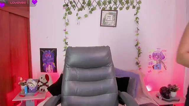 Snapshot of Cata_green chatting on January 10, 2026, 8:21 pm Cata green online show from January 10, 2026, 8:21 pm