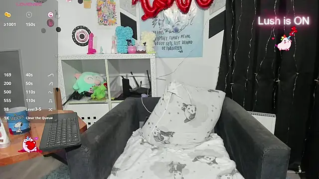 alexysgray online show from February 22, 2025, 7:14 pm