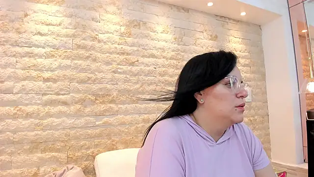 anette cooper online show from November 26, 2025, 3:51 am