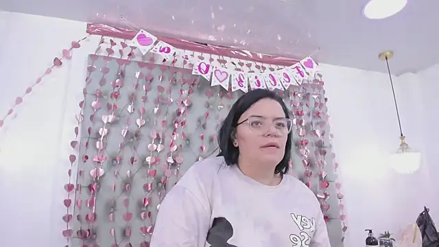 Snapshot of anette_cooper chatting on February 7, 2026, 3:32 am anette cooper online show from February 7, 2026, 3:32 am