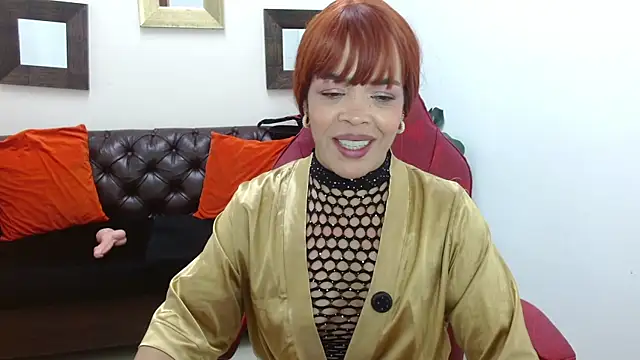 Abril Beltran  online show from October 24, 2025, 5:09 pm