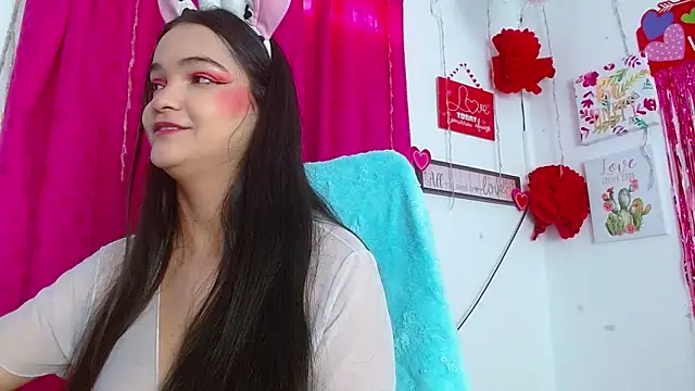 Snapshot of monica_little23 chatting on February 7, 2026, 1:26 pm monica little23 online show from February 7, 2026, 1:26 pm