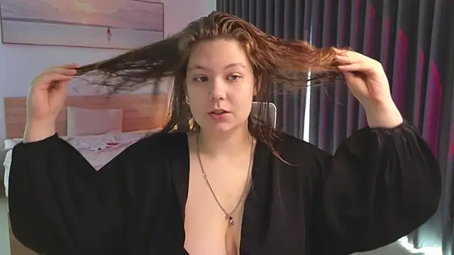 DjennaPalme online show from May 7, 2026, 8:20 am