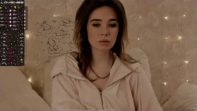 Snapshot of EvaSileZ chatting on February 24, 2026, 3:43 pm EvaSileZ online show from February 24, 2026, 3:43 pm