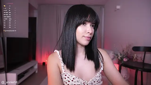 anniehillofficial online show from January 9, 2025, 6:36 pm