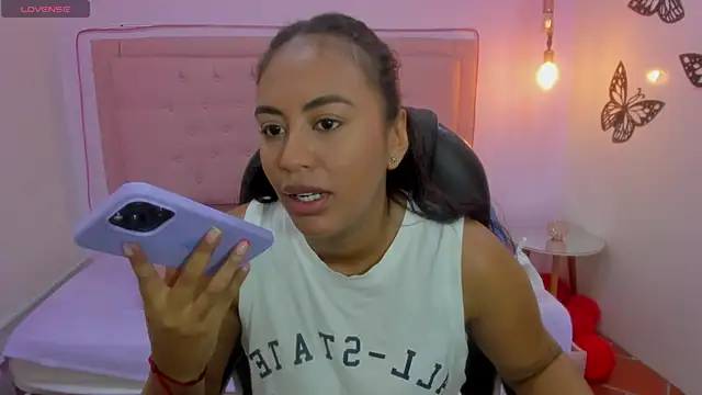 Snapshot of tracycum chatting on March 1, 2025, 3:49 pm tracycum online show from March 1, 2025, 3:49 pm