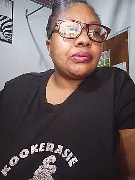 YELLOW BONE online show from June 4, 2026, 9:10 pm