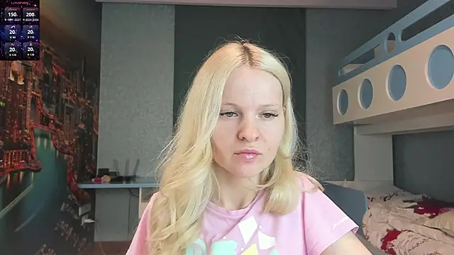 Snapshot of Masha_2002 chatting on June 2, 2026, 5:15 pm Masha 2002 online show from June 2, 2026, 5:15 pm