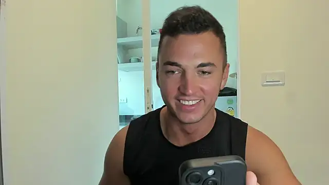 Snapshot of paulblack21 chatting on February 5, 2026, 10:42 am paulblack21 online show from February 5, 2026, 10:42 am