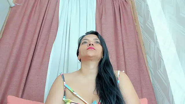 veronica salas online show from February 8, 2025, 9:13 am