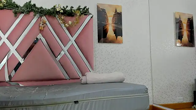 veronica salas online show from December 21, 2025, 11:28 am