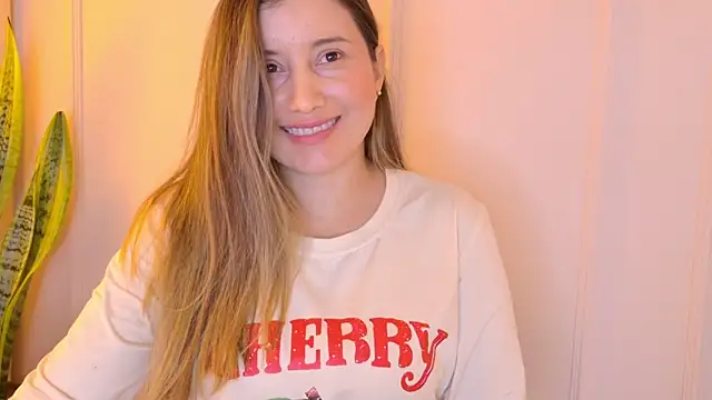 Angela smile online show from May 9, 2026, 8:14 pm
