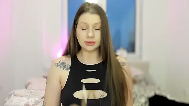 Snapshot of JuicyHelenX chatting on November 11, 2025, 1:55 pm JuicyHelenX online show from November 11, 2025, 1:55 pm