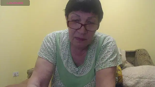 Snapshot of Sandra_Carina chatting on March 30, 2026, 5:14 pm Sandra Carina online show from March 30, 2026, 5:14 pm
