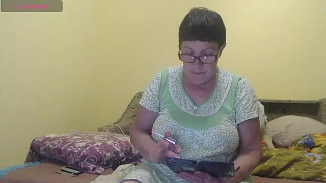 Snapshot of Sandra_Carina chatting on May 9, 2026, 7:52 pm Sandra Carina online show from May 9, 2026, 7:52 pm