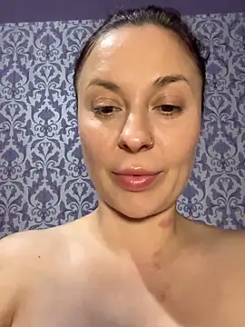 Snapshot of Kissmebooty chatting on October 20, 2025, 12:38 pm Kissmebooty online show from October 20, 2025, 12:38 pm