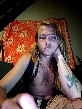 Snapshot of Salted_Playday chatting on November 4, 2025, 1:38 am Salted Playday online show from November 4, 2025, 1:38 am