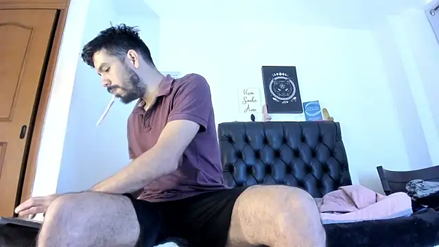 JohanyLatino online show from January 16, 2025, 6:37 pm