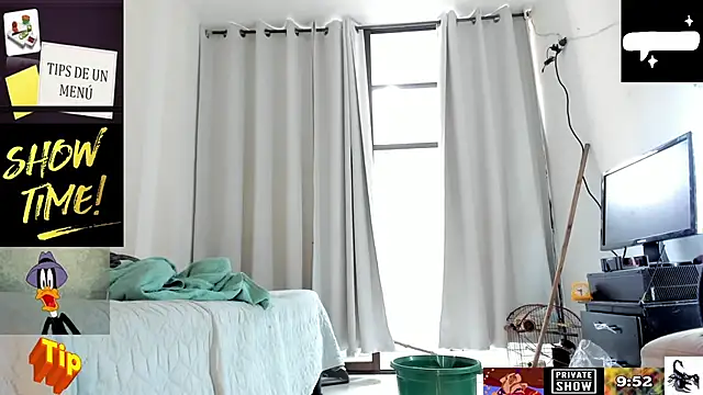 JohanyLatino online show from March 4, 2025, 2:32 pm