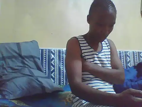 Smillie prety online show from March 28, 2026, 3:33 pm