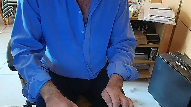 angelgarcia269 online show from November 1, 2025, 12:51 pm