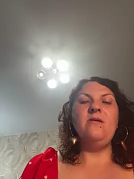 Taisia W online show from July 16, 2026, 6:52 am