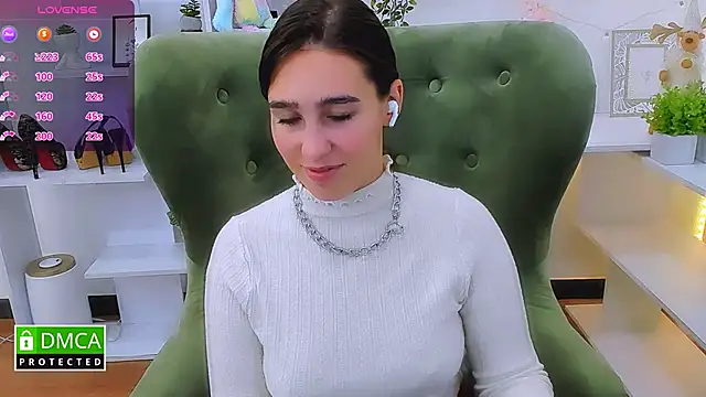  Eliizabeth  online show from October 8, 2025, 9:12 pm