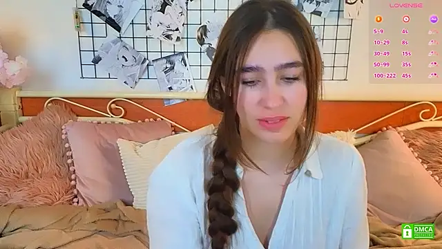 Snapshot of _Eliizabeth_ chatting on May 10, 2026, 12:27 am Eliizabeth online show from May 10, 2026, 12:27 am