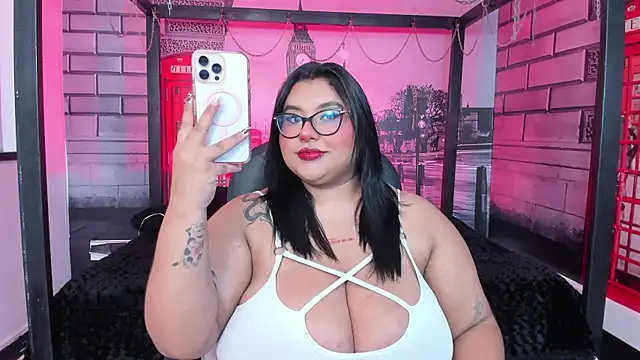 Snapshot of tifanny_bigboobs11 chatting on March 31, 2026, 11:21 am tifanny bigboobs11 online show from March 31, 2026, 11:21 am